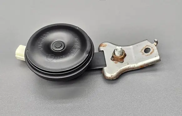 Honda Accord Horn signal UCH201 E130514 E13000514