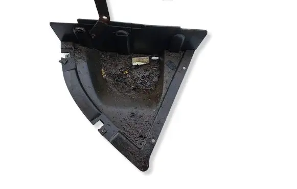 Iveco Daily 35.8 - 9 Engine splash shield/under tray 