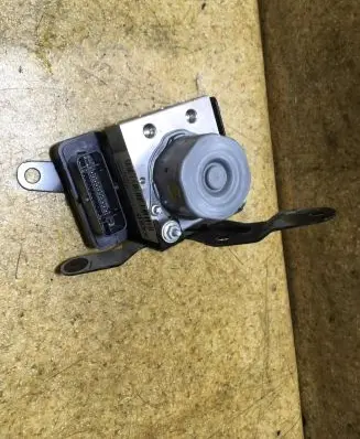 Renault Kangoo II ABS Pump 476603736R