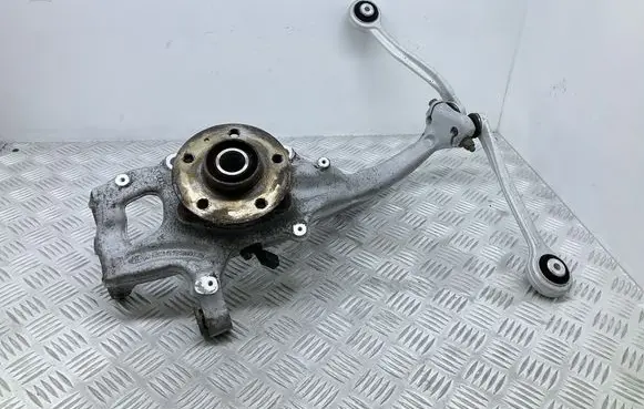 Audi A5 8T 8F Front wheel hub 8K0407258 4G0407242C