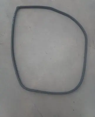 Honda CR-V Front door rubber seal 