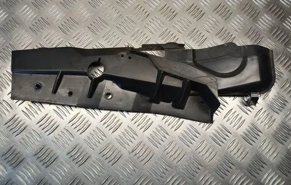 Fender mounting bracket