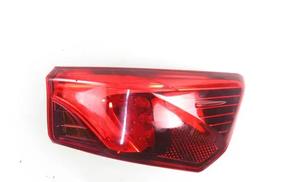Toyota Avensis T270 Rear/tail lights 