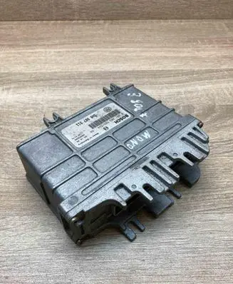Volkswagen Golf III Engine control unit/module ECU 3A0907311 0261203593