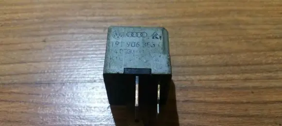 Volkswagen Golf IV Other relay 443927351b 167
