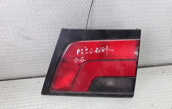 Peugeot 806 Tailgate rear/tail lights