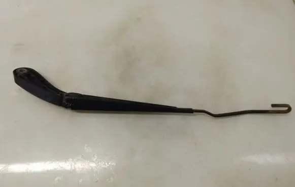 Volvo S60 Front wiper blade arm 