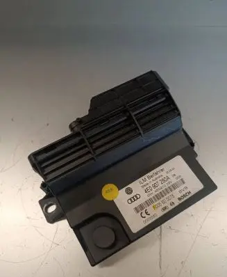 Audi A8 S8 D3 4E Other control units/modules 4E0907280A F005S00073 4E0910280