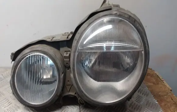 Mercedes-Benz E W210 Headlight/headlamp 15060700