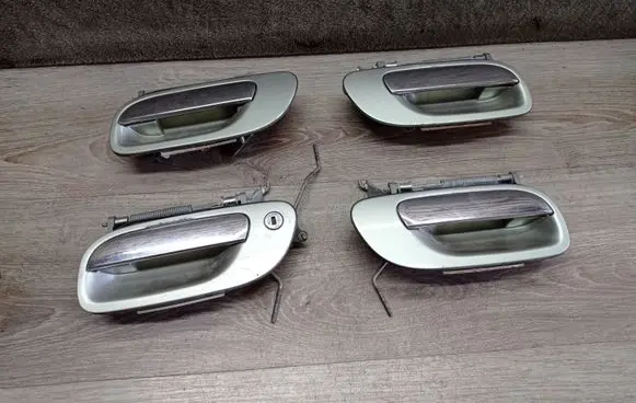 Volvo S80 Front door exterior handle