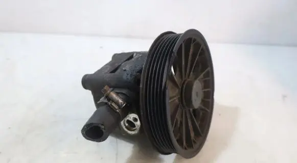 Volvo XC90 Power steering pump