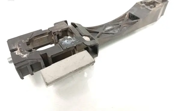 Front door exterior handle/bracket