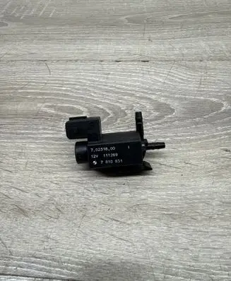 BMW 7 F01 F02 F03 F04 Turbo solenoid valve 7810831 70231800 11T269