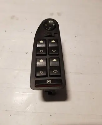 BMW 5 E39 Electric window control switch 8380646