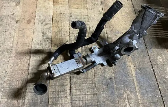 Mercedes-Benz CLK A209 C209 EGR valve cooler a6461400875 6461400875
