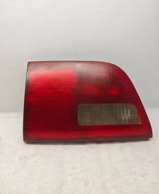 Tailgate rear/tail lights