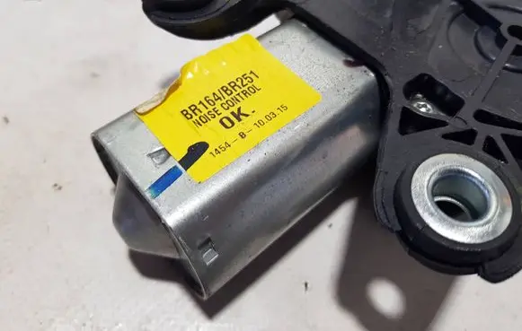 Mercedes-Benz ML W164 Rear window wiper motor A2518200042DD A2518200042