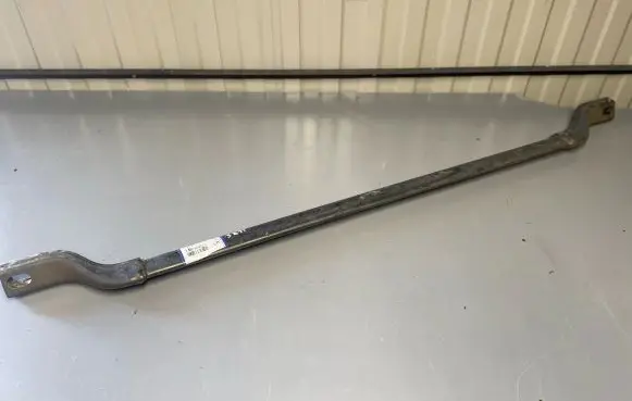 Volvo V70 Front bumper cross member 30723927