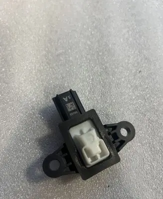 Hyundai Santa Fe Airbag deployment crash/impact sensor 95930S1000