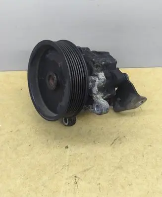 Mercedes-Benz CLK A209 C209 Power steering pump A0054660101