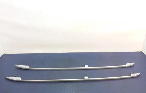 Volkswagen Touran II Roof bar rail 1T0860021B