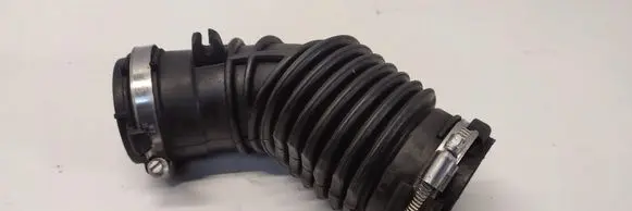 Dacia Duster II Air intake hose/pipe 165758885R