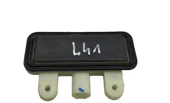 Mercedes-Benz E W212 Tailgate opening switch 2218702410