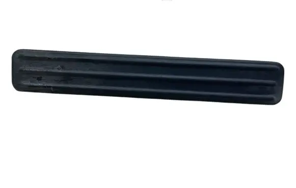 Jeep Grand Cherokee (WJ) Rear sill trim cover 5GH23TRMAA C19286