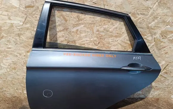 Hyundai i40 Rear door
