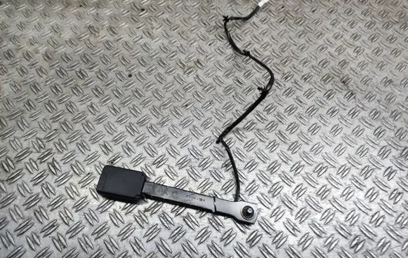 Nissan Juke I F15 Front seatbelt buckle 6157596