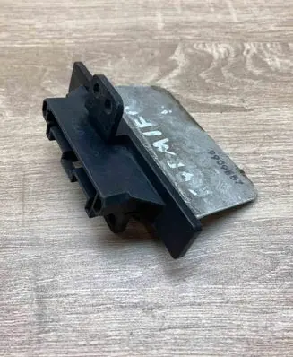 Nissan Primera Heater blower motor/fan resistor 9909E57