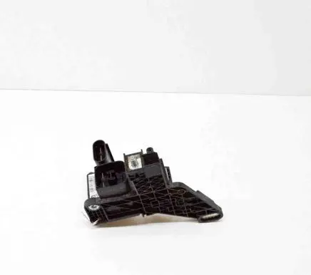 BMW 2 F22 F23 Current control relay 935615701 9356157