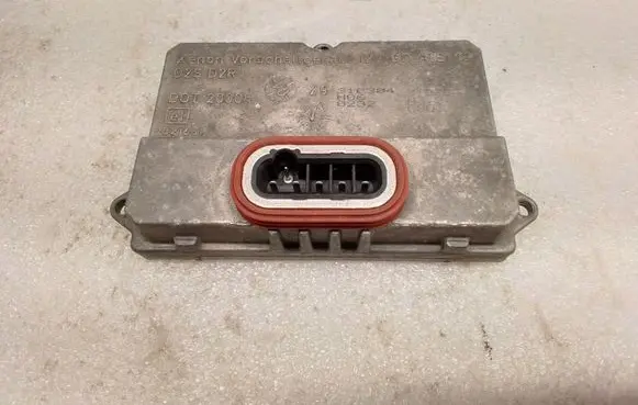 Mercedes-Benz E W211 Headlight ballast module Xenon 5DV00829000
