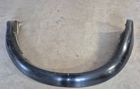 Mitsubishi Pajero Sport I Rear arch trim MR230940