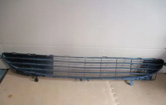 Peugeot 307 Front bumper lower grill 9634014477