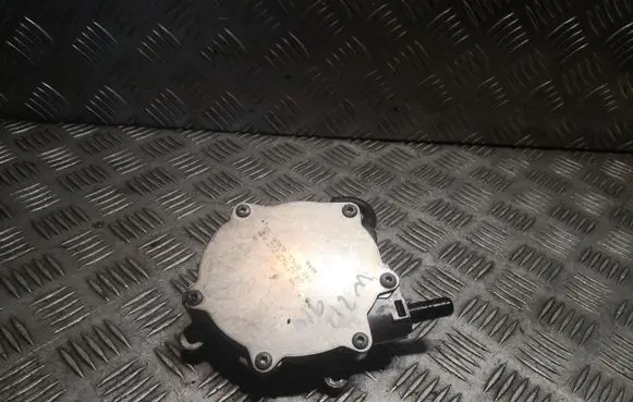 Mercedes-Benz E W212 Vacuum pump 2722300565 A2722300565