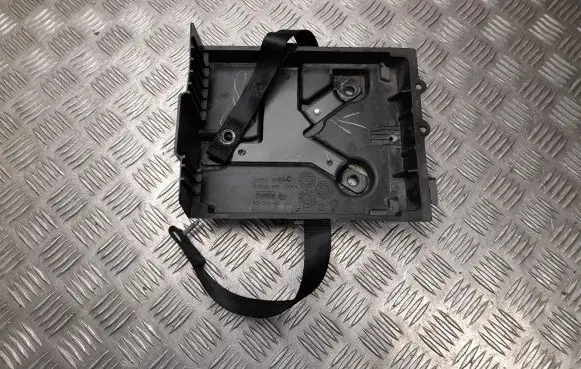 Battery tray