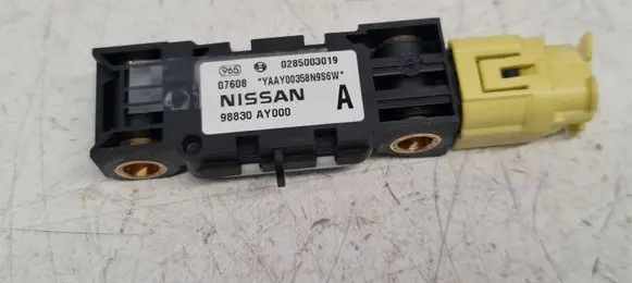Nissan Micra Airbag deployment crash/impact sensor 0285003019 98830AY000
