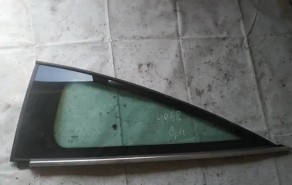 Renault Laguna III Rear side window as2