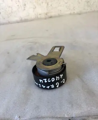 Opel Grandland X Timing belt/chain tensioner 9813899080