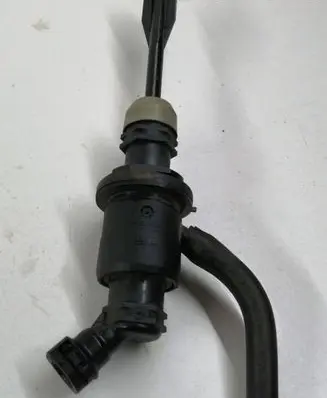 Clutch slave cylinder