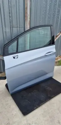 Opel Astra K Front door