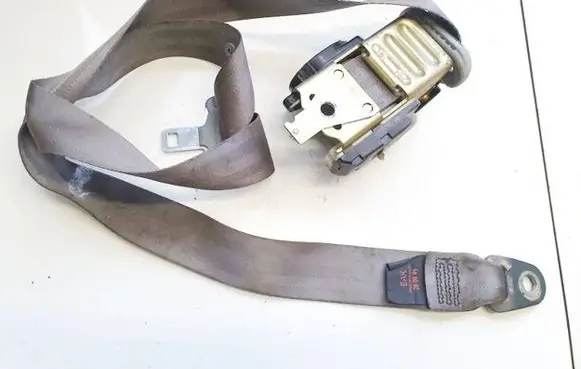 Peugeot 806 Rear seatbelt 280999 03166