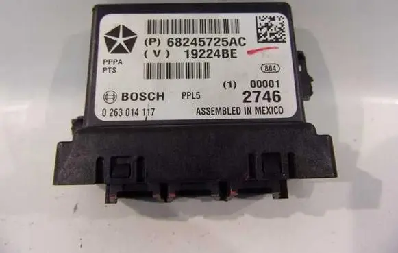 Jeep Compass Parking PDC control unit/module 68245725AC