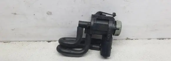 Volkswagen Eos Turbo solenoid valve 1K0906283A