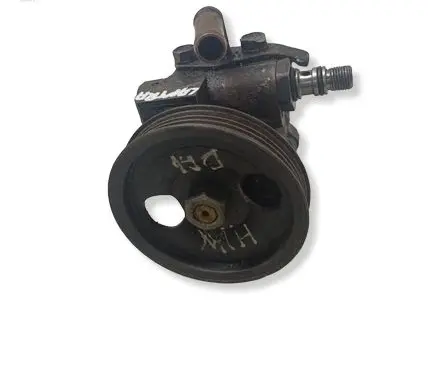 Hyundai Lantra I Power steering pump 5711023510