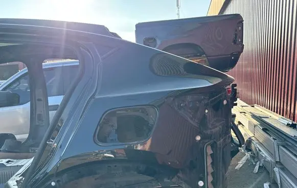 Volvo C40 Rear quarter panel 