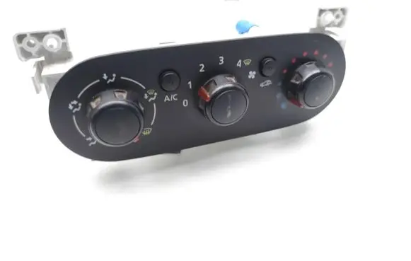 Opel Vivaro Climate control unit E1093049 X-82-CAMAN