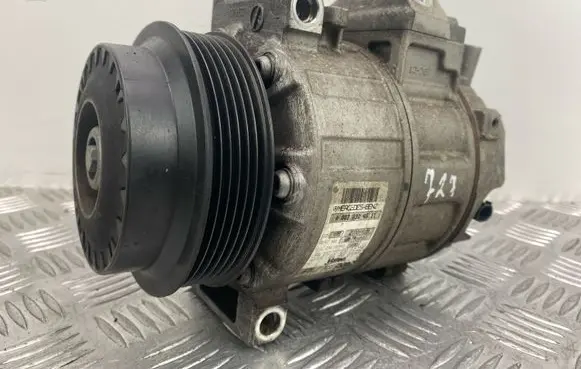 Mercedes-Benz C W204 Air conditioning (A/C) compressor (pump) A0022304511 Z0006615E 1051704591