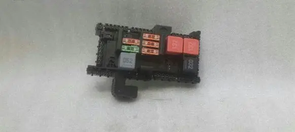 Mercedes-Benz C W205 Fuse box set A2059068501